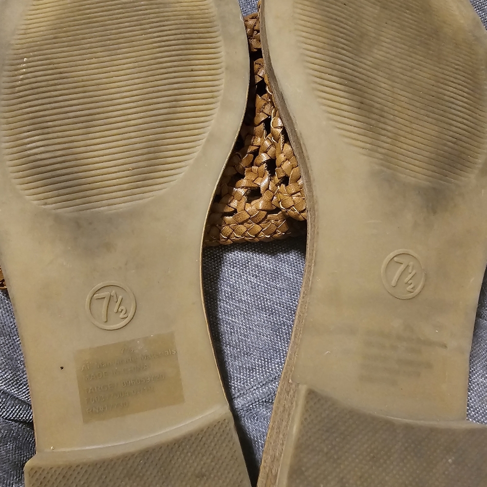 Sandals - Picture 3 of 3